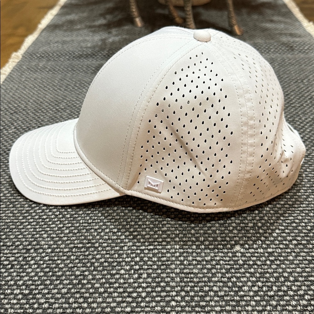 Melin A Game Hat - Picture 3 of 10